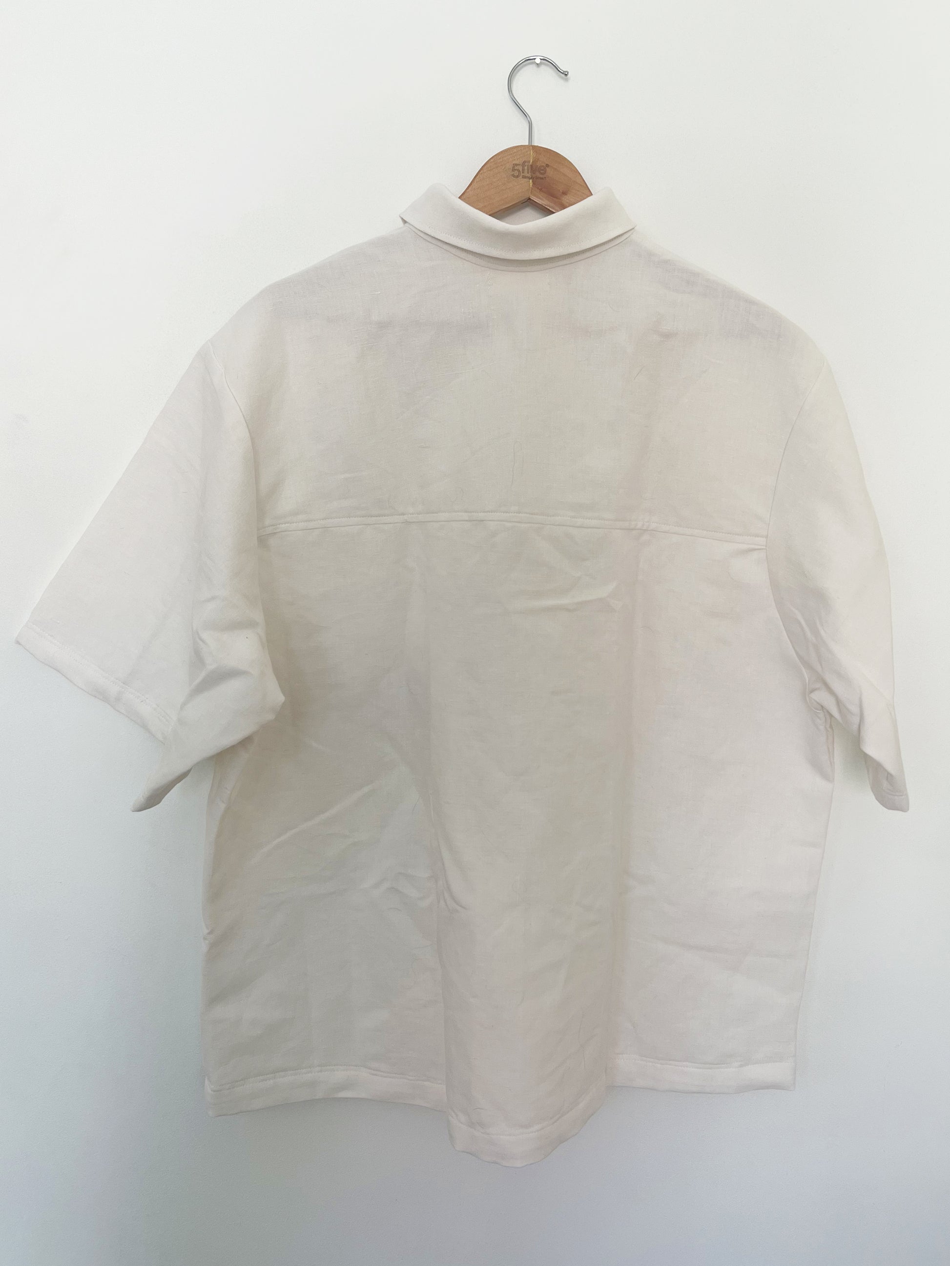 Chemisette blanche fleurie et ajourée