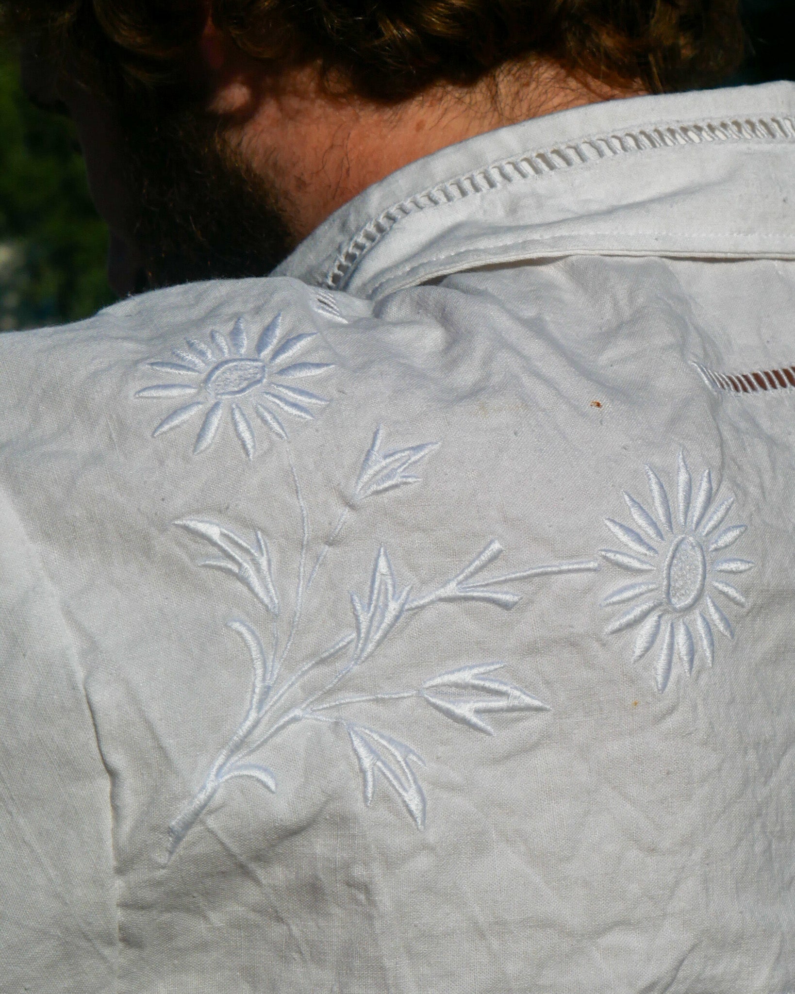 Chemisette blanche brodée