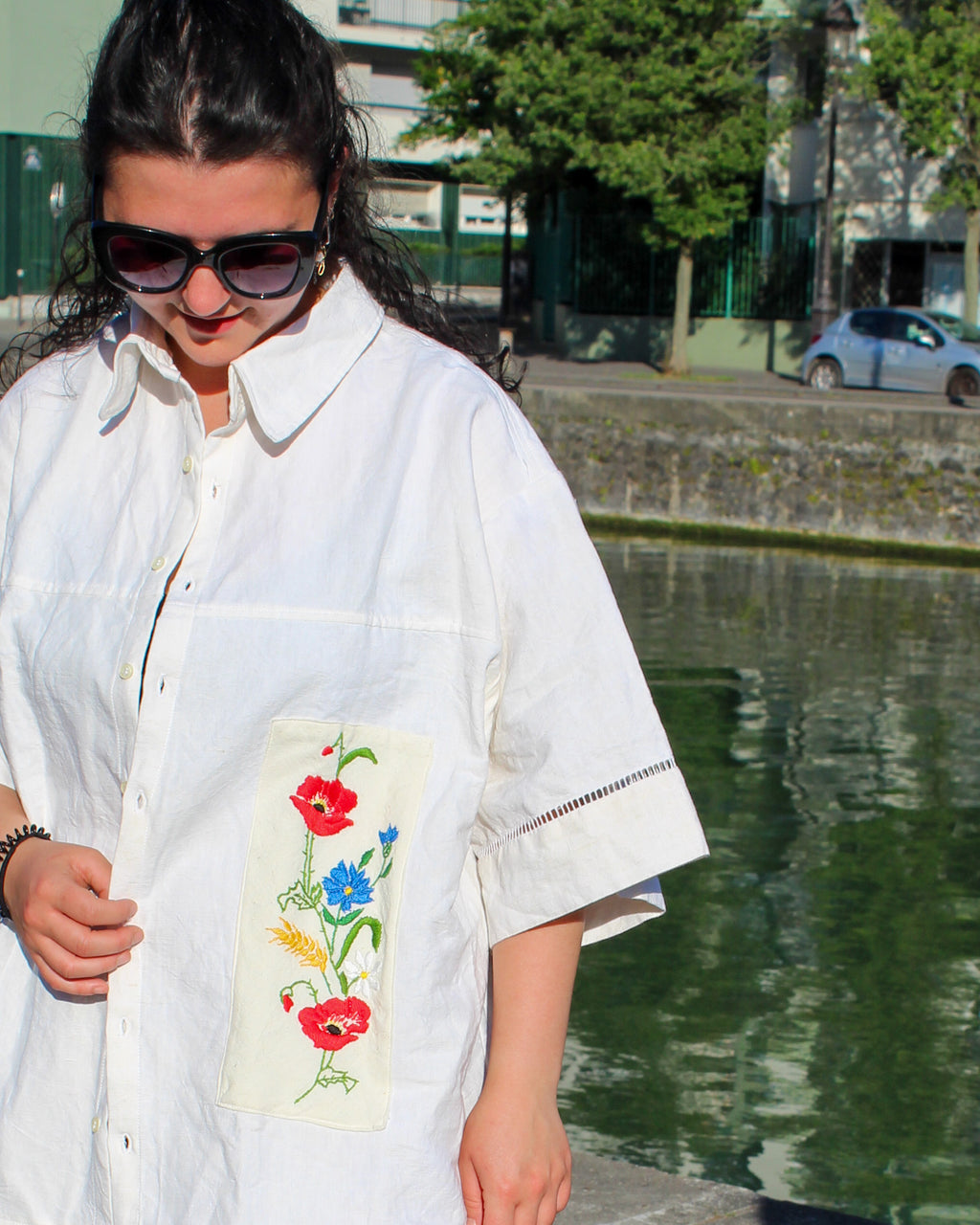 Chemisette blanche fleurie