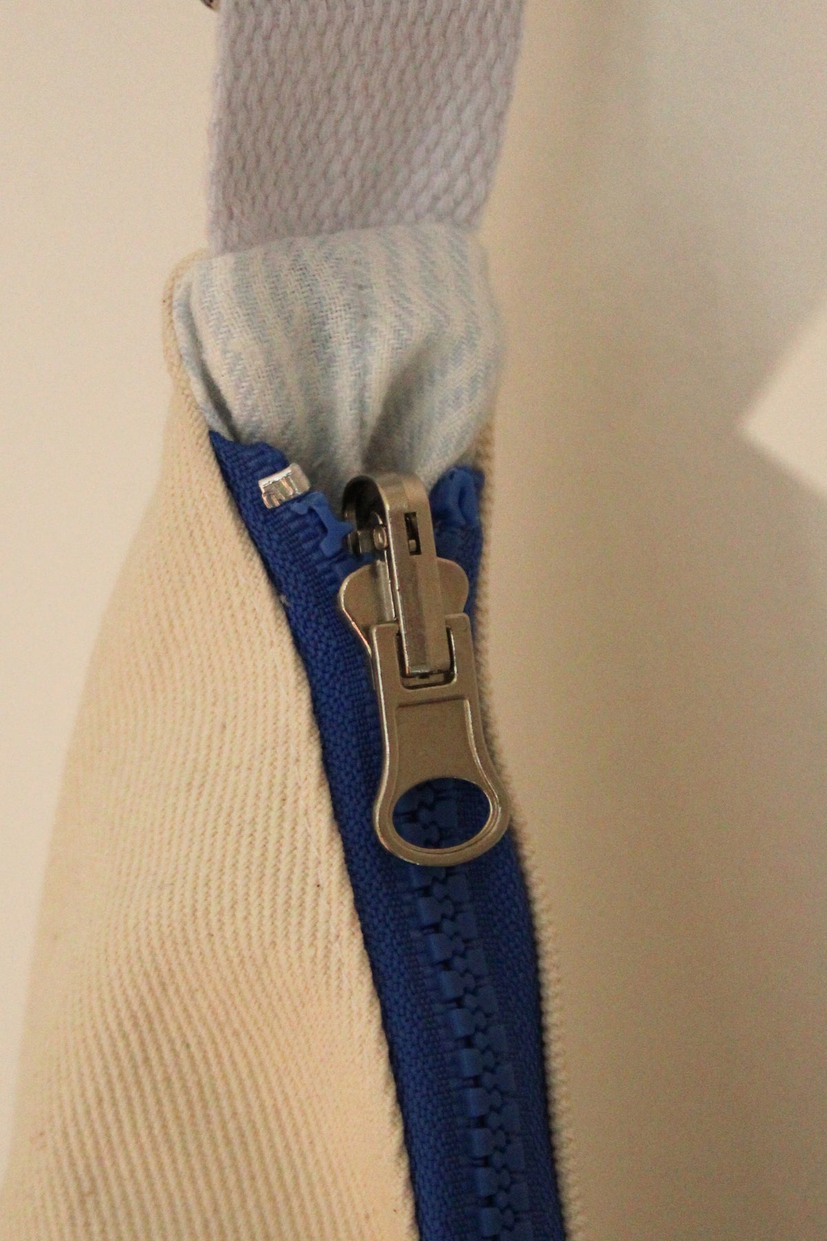 Sac réversible beige/rayé bleu