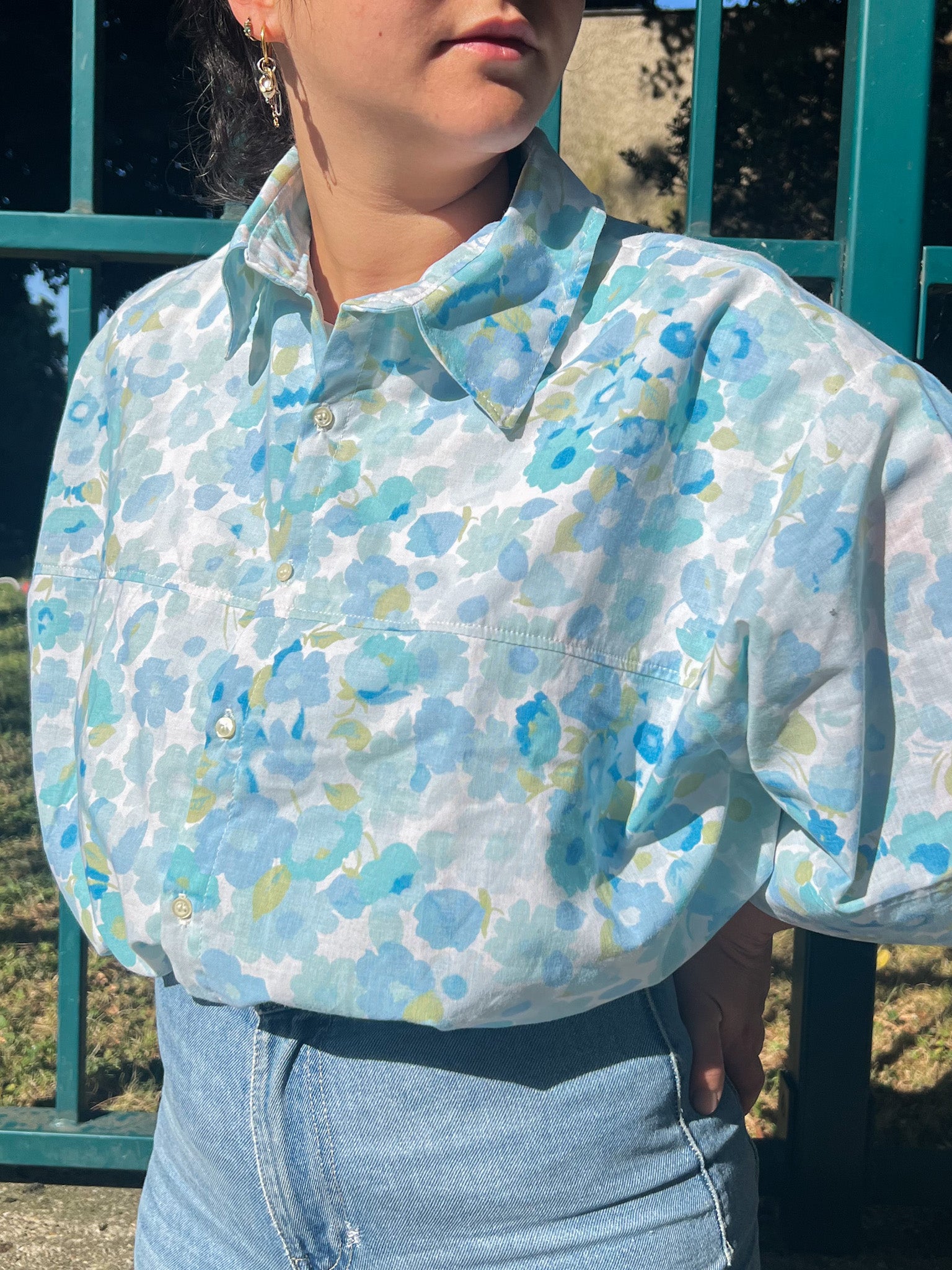 Chemisette printanière bleue