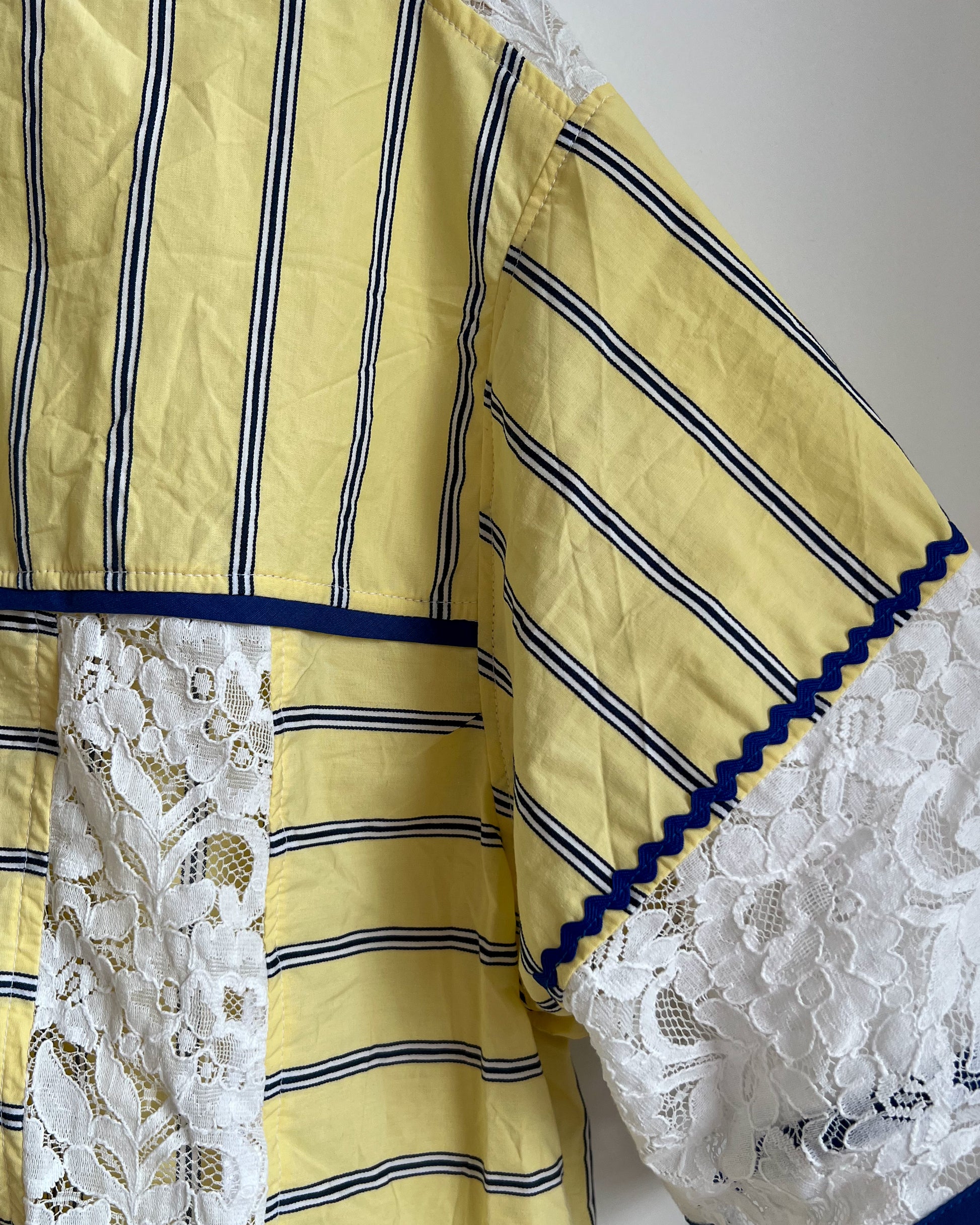 Chemisette CROP jaune et dentelle