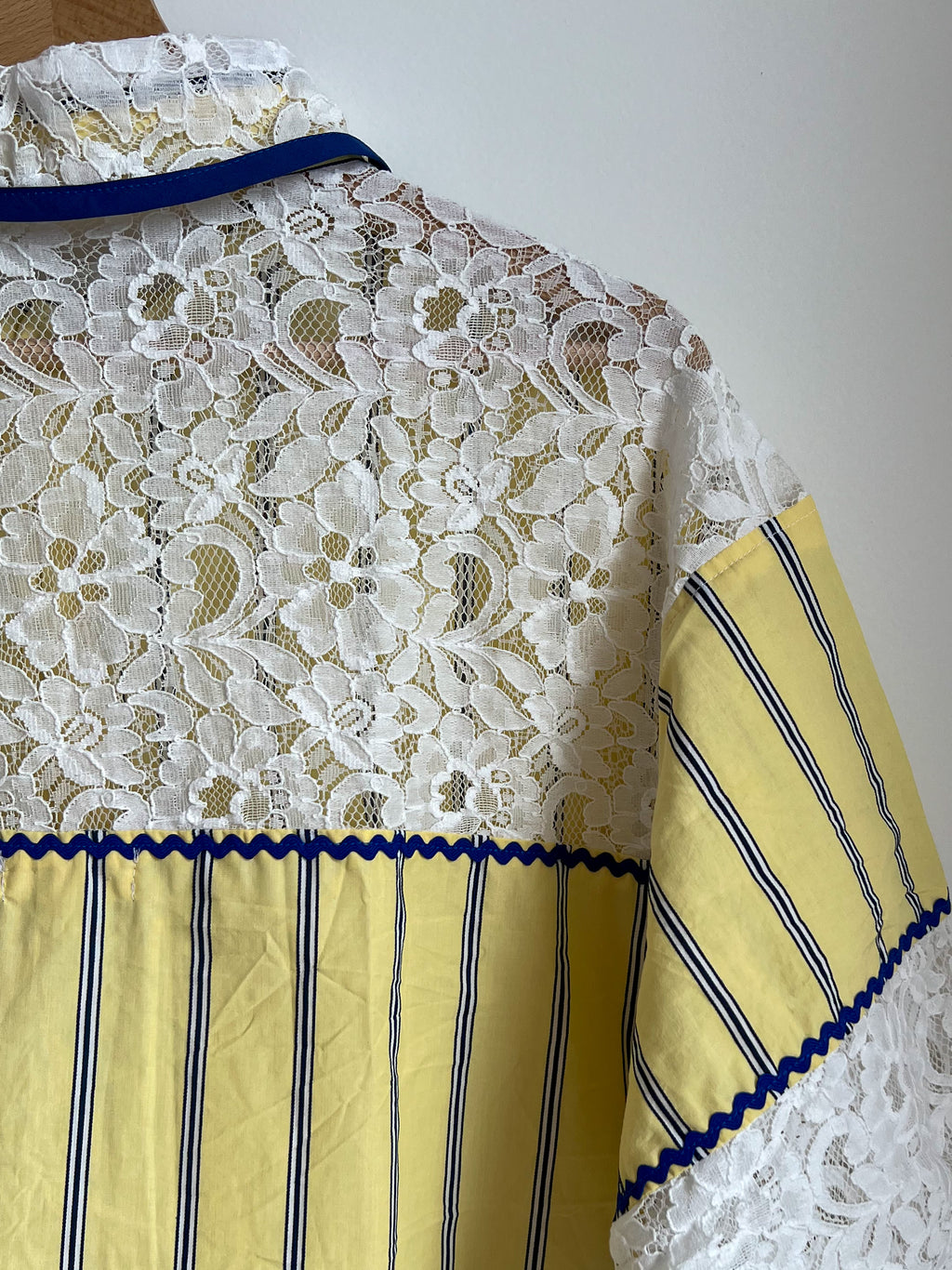 Chemisette CROP jaune et dentelle