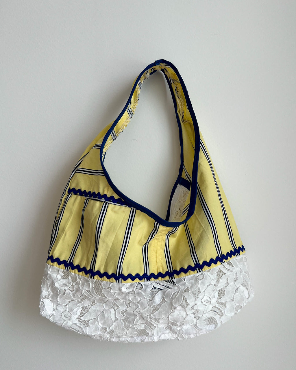 Sac MINI jaune et dentelle