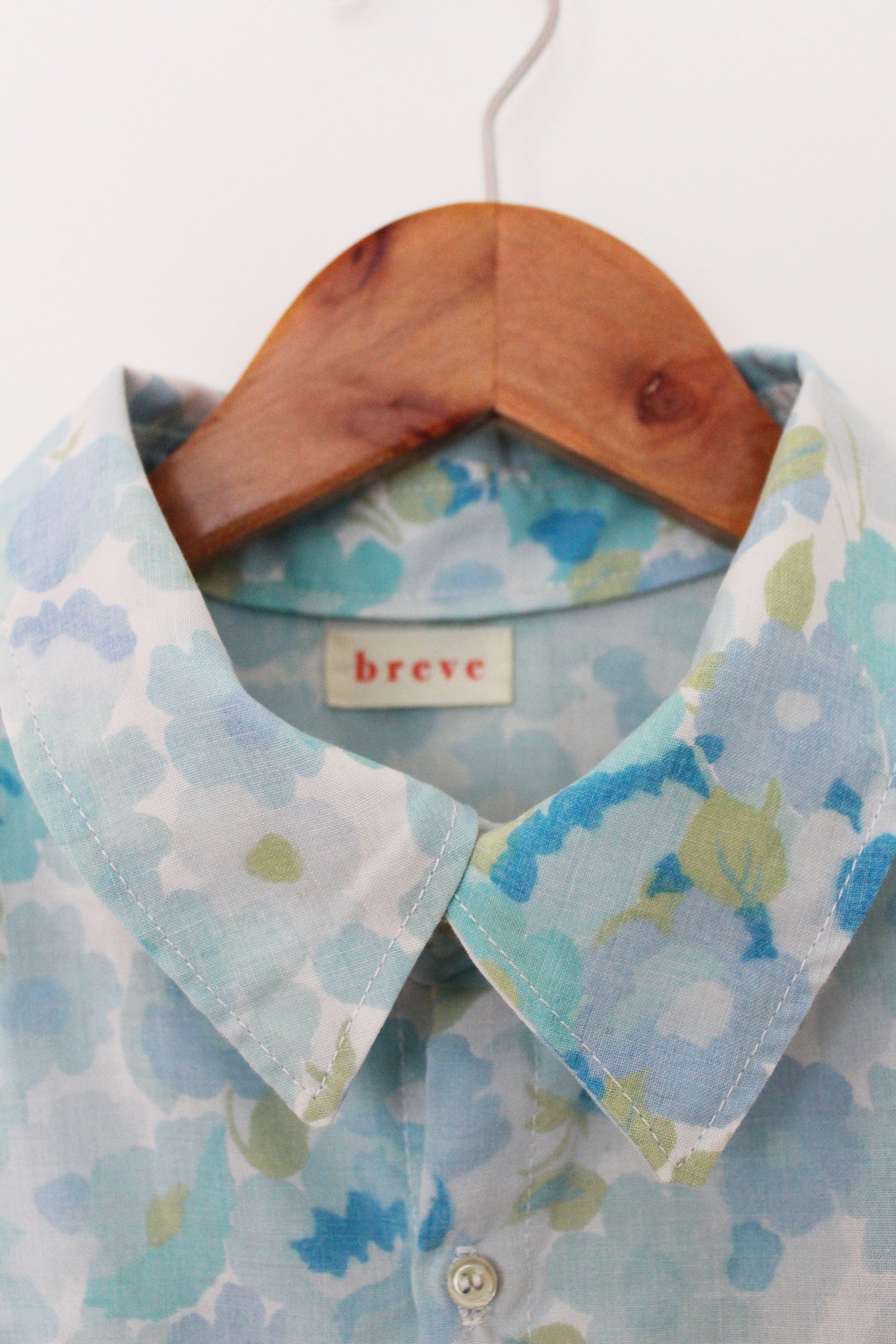 Chemisette printanière bleue